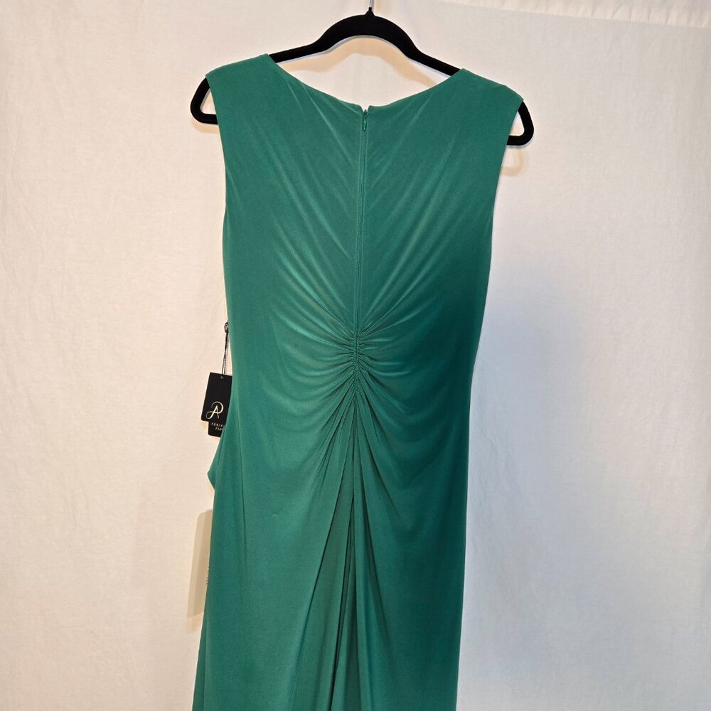ADRIANNA PAPELL Old Money Stretchy Emerald Sleeveless Shift Dress Size 12 NEW! - Picture 4 of 16